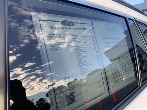 Used 2023 Toyota Corolla Cross XSE image 38