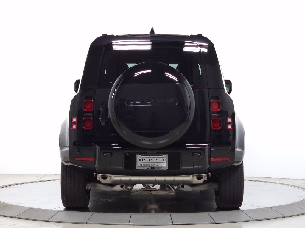 Used 2025 Land Rover Defender 110 X-Dynamic SE AWD/4WD image 4