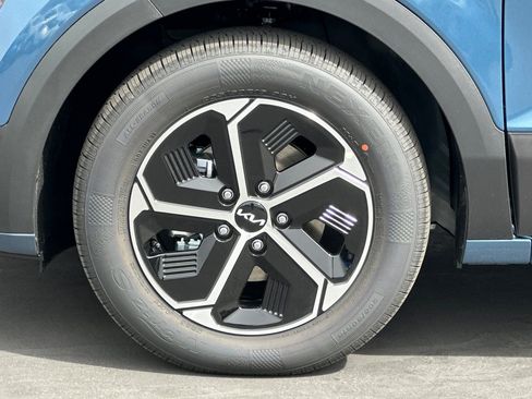 New 2026 Kia Niro EX FWD image 26