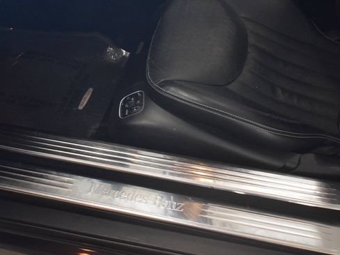 Used 2012 Mercedes-Benz SL 550 image 38