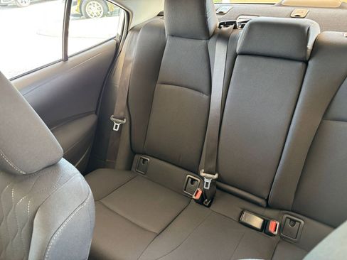 Used 2025 Toyota Corolla LE image 37
