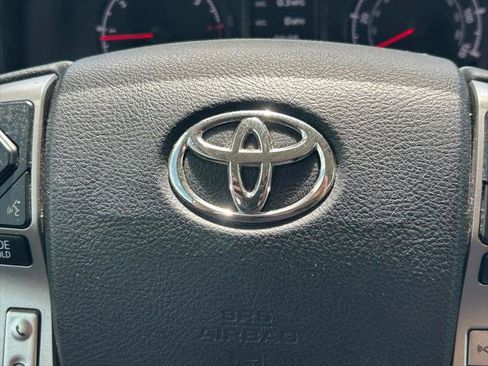 Certified 2024 Toyota 4Runner SR5 RWD image 34
