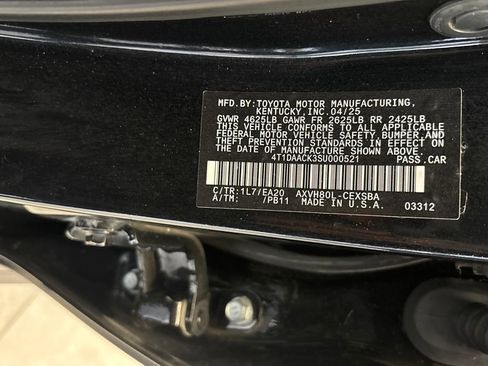 Used 2025 Toyota Camry LE image 35