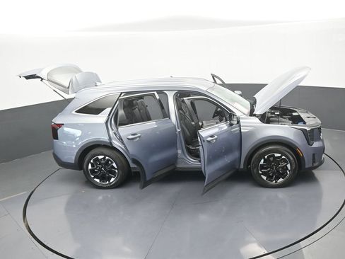 Used 2025 Kia Sorento S FWD image 70