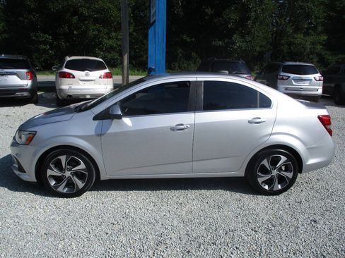 Used 2018 Chevrolet Sonic Premier FWD image 2