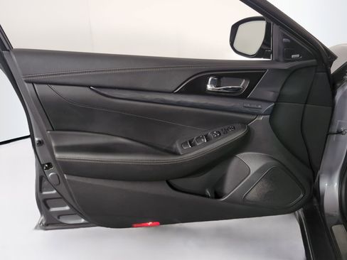 Used 2019 Nissan Maxima Platinum w/ Illumination Package image 13