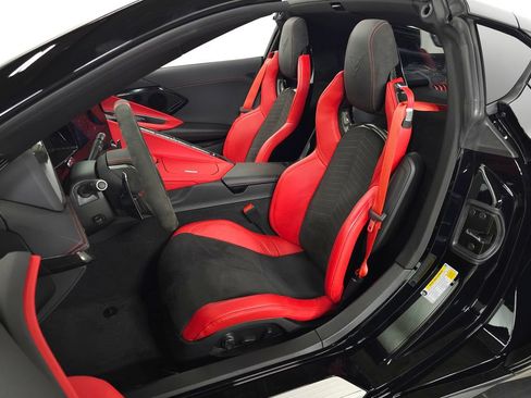 Used 2025 Chevrolet Corvette Z06 w/ Stealth Interior Trim Package RWD image 23