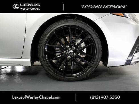 Used 2022 Toyota Camry XSE image 5