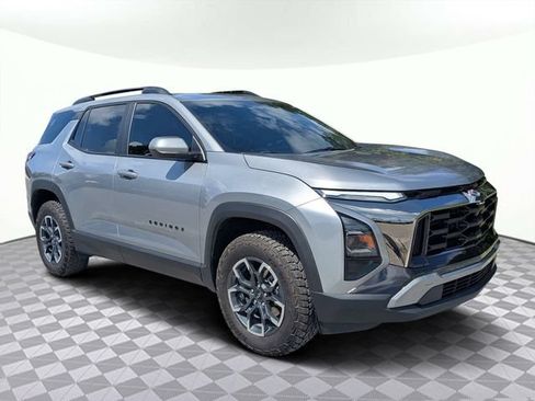 Used 2026 Chevrolet Equinox ACTIV w/ Convenience Package III AWD/4WD image 2