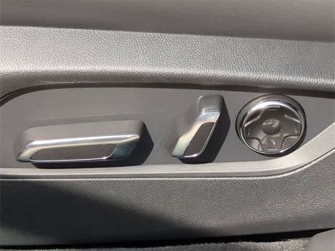 New 2025 Acura TLX w/ Technology Package image 18