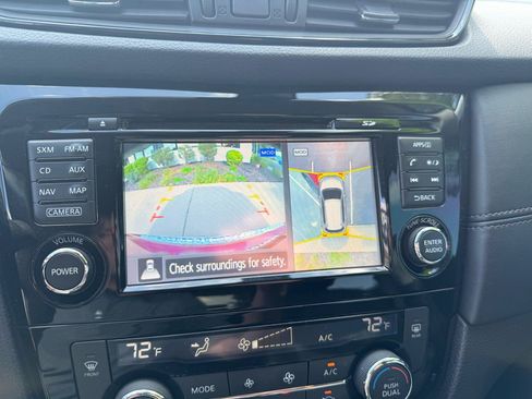 Used 2017 Nissan Rogue SL w/ SL Premium Package AWD/4WD image 15