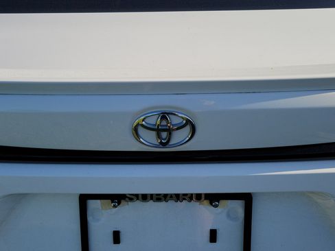 Used 2023 Toyota Corolla SE FWD image 22