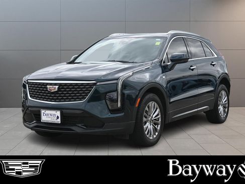 Used 2024 Cadillac XT4 Premium Luxury w/ Cold Weather Package FWD image 1
