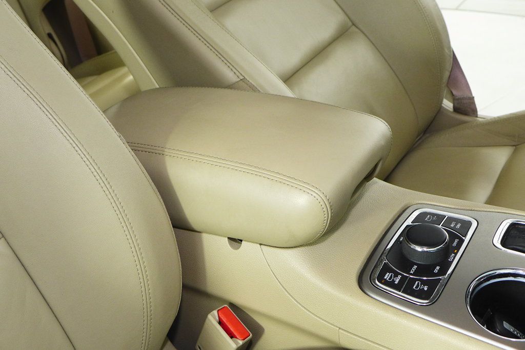 Used 2018 Jeep Grand Cherokee Limited AWD/4WD image 16