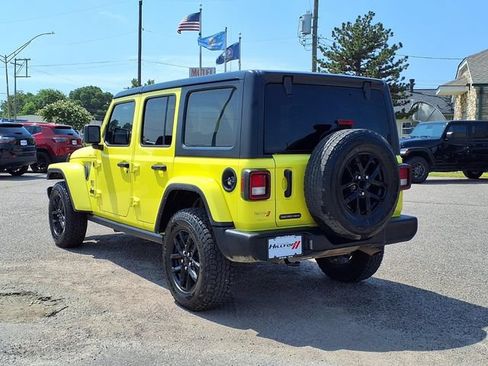 Used 2023 Jeep Wrangler Unlimited Sport AWD/4WD image 3