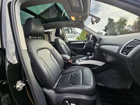 Used 2017 Audi Q5 2.0T Premium Plus w/ Technology Package image 11