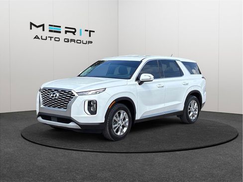 Used 2022 Hyundai Palisade SE w/ Cargo Package FWD image 4