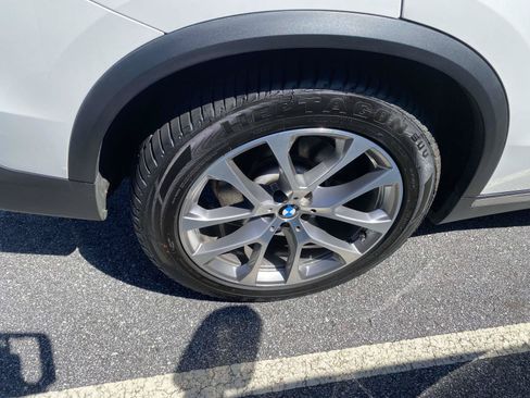 Used 2019 BMW X5 xDrive40i w/ Premium Package 2 AWD/4WD image 9