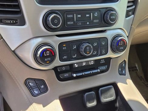 Used 2017 GMC Yukon SLT w/ Open Road Package AWD/4WD image 33