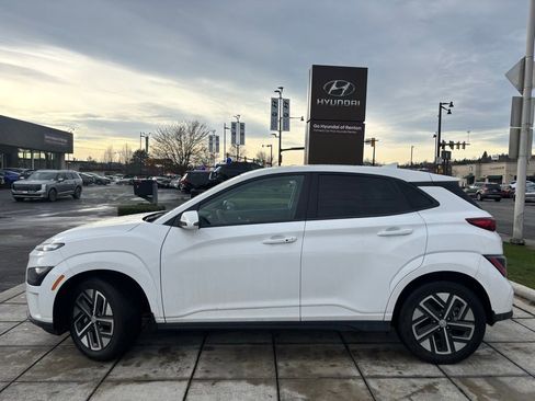 Certified 2023 Hyundai Kona SE FWD image 4