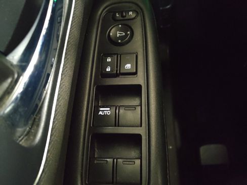 Used 2021 Honda HR-V EX image 27