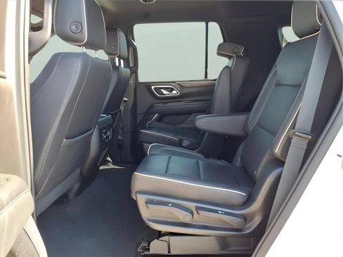 Used 2023 Chevrolet Tahoe Premier AWD/4WD image 15