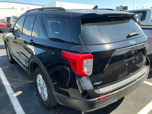 Used 2024 Ford Explorer XLT w/ Equipment Group 202A RWD image 7