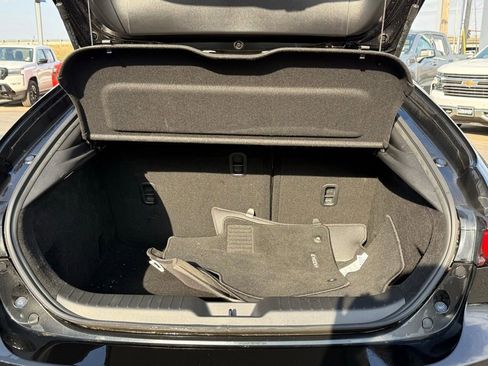 Used 2024 MAZDA MAZDA3 Hatchback w/Premium Plus Pkg image 7