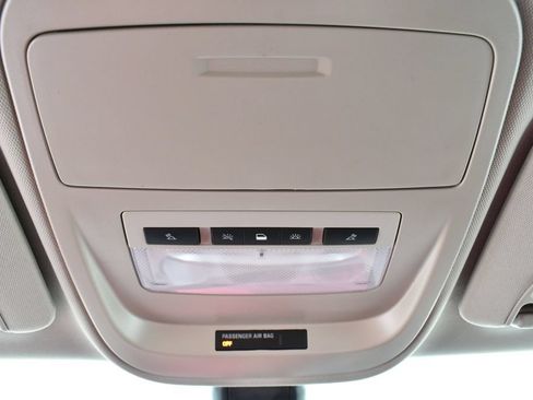 Used 2022 Chevrolet Colorado LT w/ LT Convenience Package RWD image 31