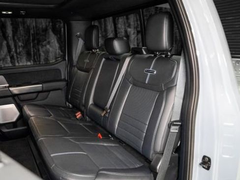 Used 2025 Ford F450 Platinum w/ FX4 Off-Road Package image 13