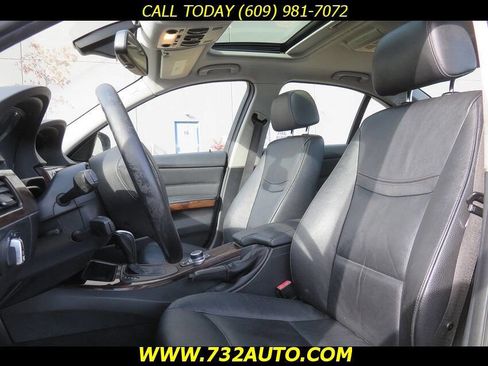 Used 2011 BMW 328i xDrive 328i xDrive AWD 4dr Sedan SULE image 17