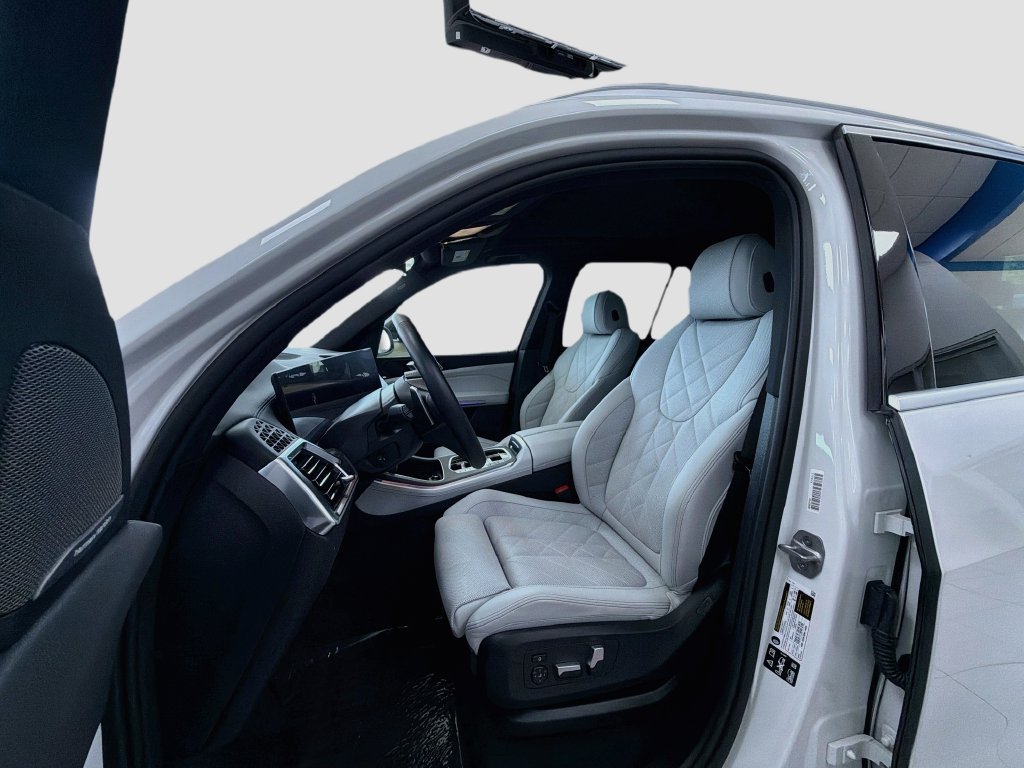 Used 2026 BMW X5 xDrive40i AWD/4WD image 22