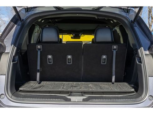 Used 2025 Honda Pilot Black Edition image 16