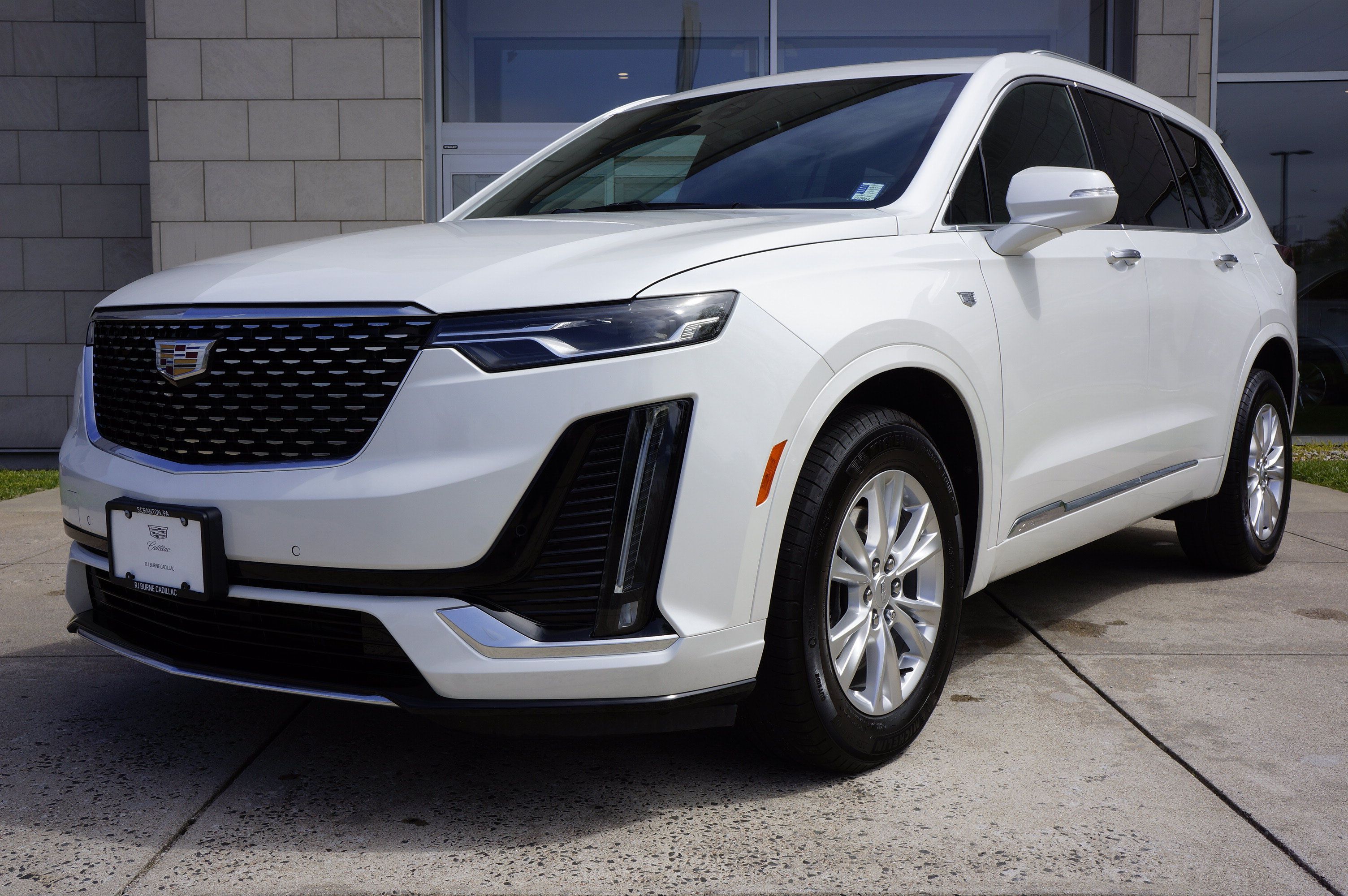 Used 2025 Cadillac XT6 Luxury AWD/4WD image 12