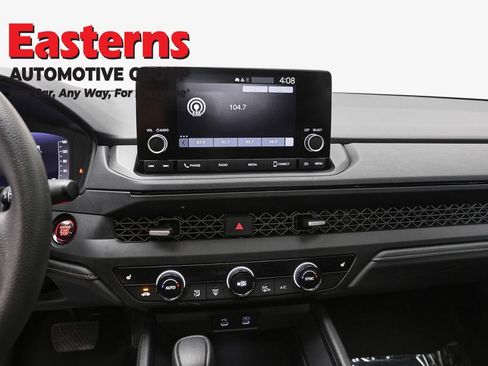 Used 2025 Honda Accord SE image 12