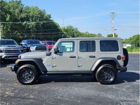 Used 2023 Jeep Wrangler Unlimited w/ Sun & Screen Package AWD/4WD image 21