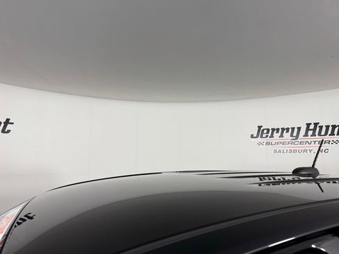 Used 2022 Chevrolet Colorado W/T w/ Custom Special Edition image 17