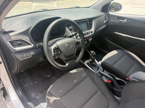 Used 2020 Hyundai Accent SEL FWD image 12
