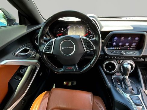 Used 2019 Chevrolet Camaro SS w/ Black Appearance Package RWD image 7