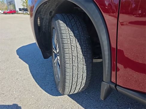 Used 2021 Nissan Rogue SV w/ Premium Package image 34