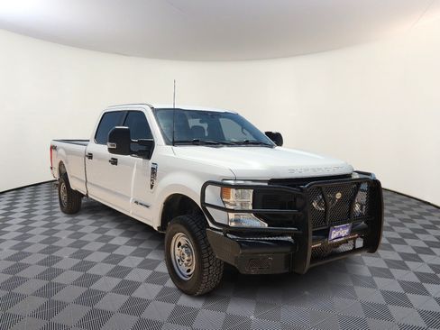 Used 2022 Ford F250 XL w/ Power Equipment Group AWD/4WD image 6