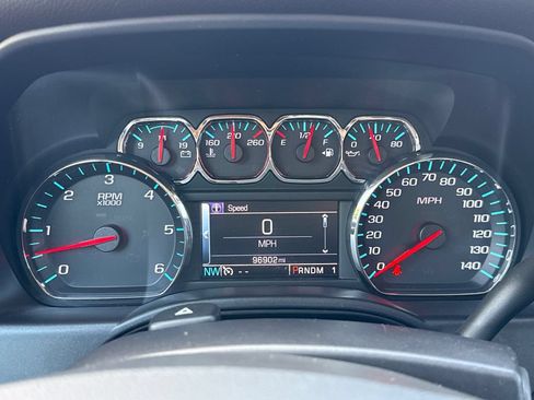 Used 2015 Chevrolet Silverado 2500 LT w/ LT Convenience Package RWD image 18