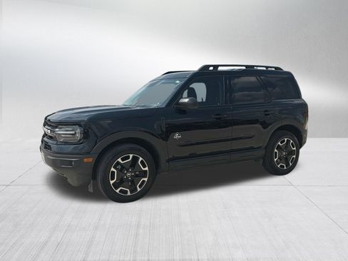 Used 2023 Ford Bronco Sport Outer Banks w/ Tech Package AWD/4WD image 1