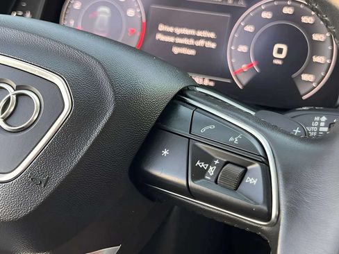 Used 2019 Audi Q8 Premium w/ Convenience Package AWD/4WD image 22