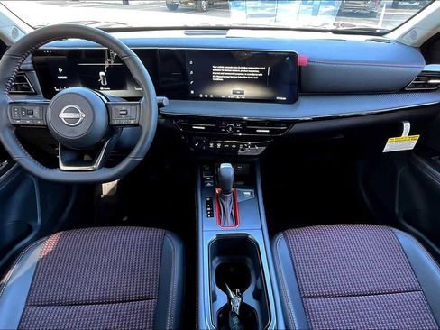 New 2026 Nissan Kicks SR w/ SR Premium Package image 5