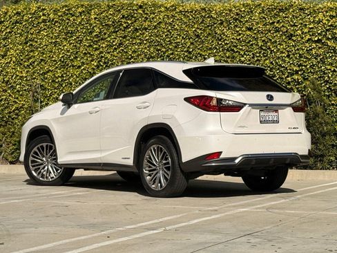 Certified 2022 Lexus RX 450h AWD w/ Luxury Package image 3