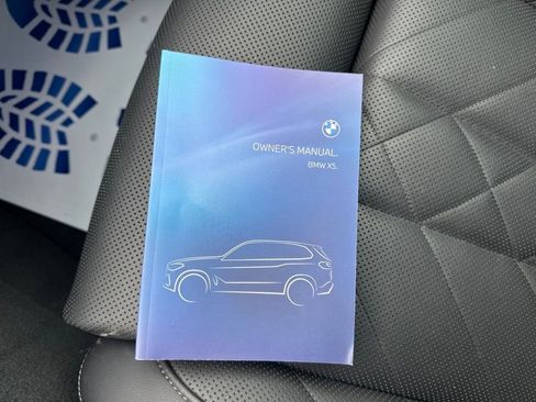 Used 2023 BMW X5 xDrive40i w/ M Sport Package image 31