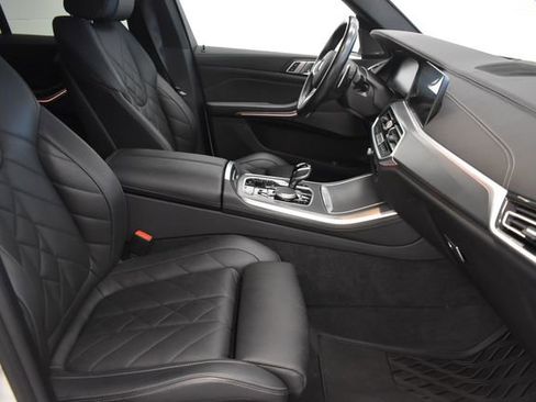 Used 2023 BMW X5 xDrive40i w/ M Sport Package AWD/4WD image 19