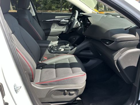 Certified 2023 Buick Envision Essence w/ Technology Package I image 29