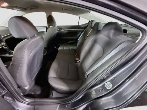 Used 2020 Hyundai Elantra SE w/ Cargo Package (C1) FWD image 24